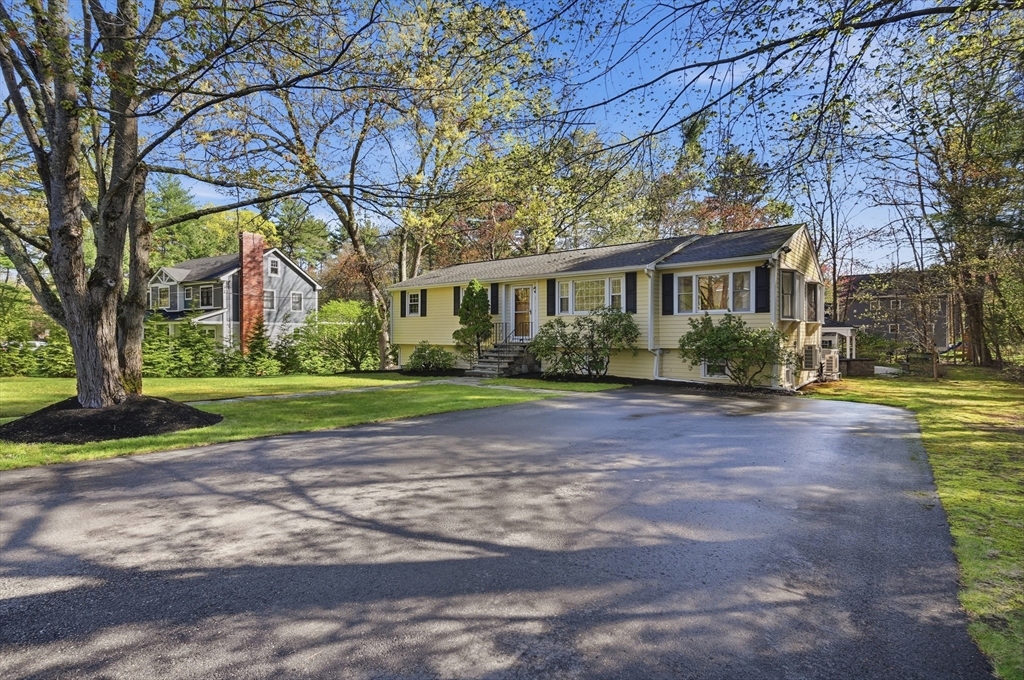 72 Crimson Road, Billerica, MA Photo #2