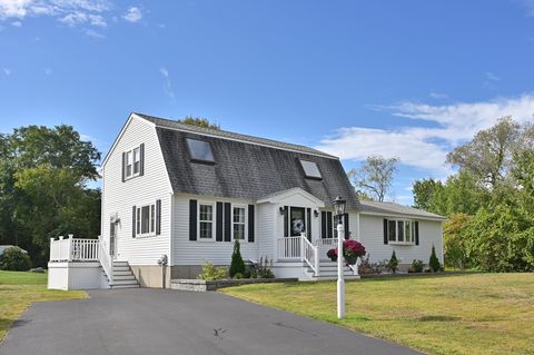 45 Lincolnshire Dr. Haverhill MA 01835
