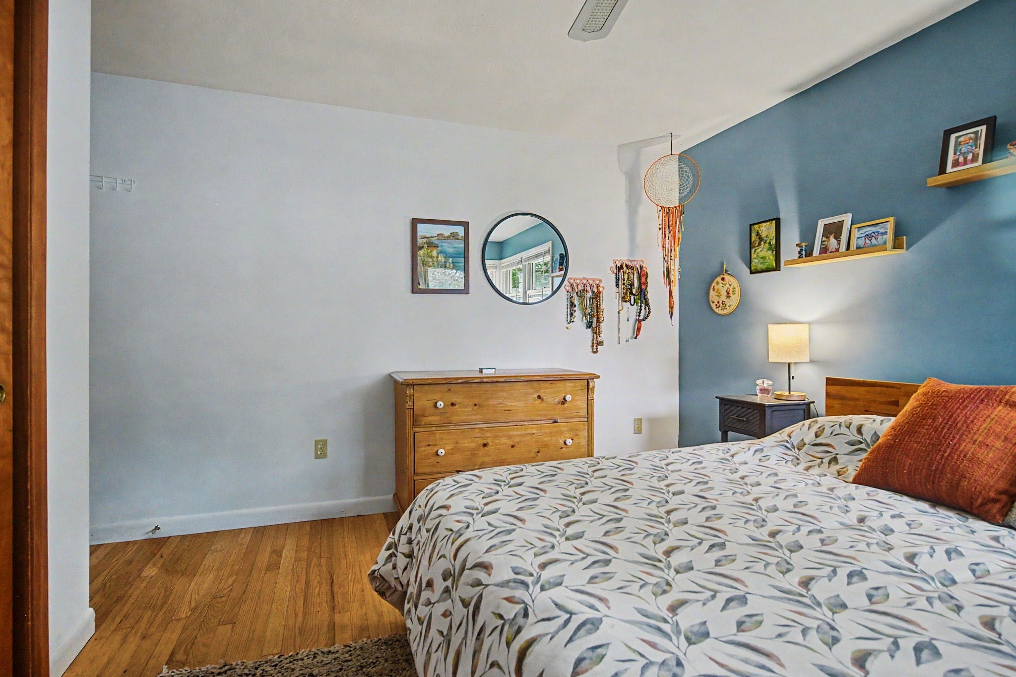 10 Alden St, Easthampton, MA, 10 Alden St, Easthampton, MA Photo #17