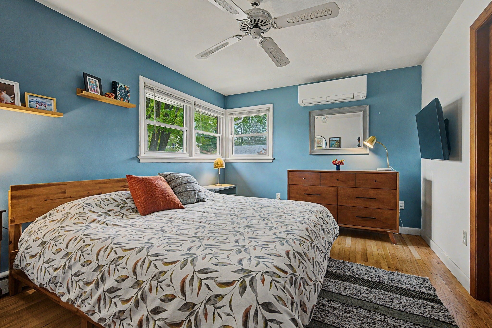 10 Alden St, Easthampton, MA, 10 Alden St, Easthampton, MA Photo #16