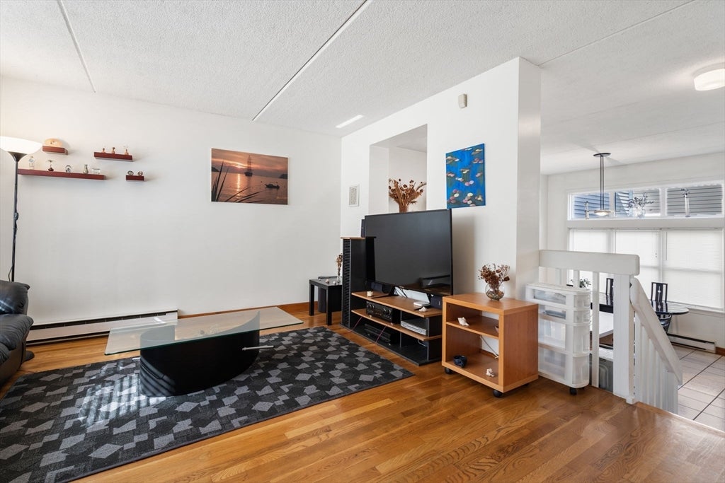 2 Eugene Circle 24
