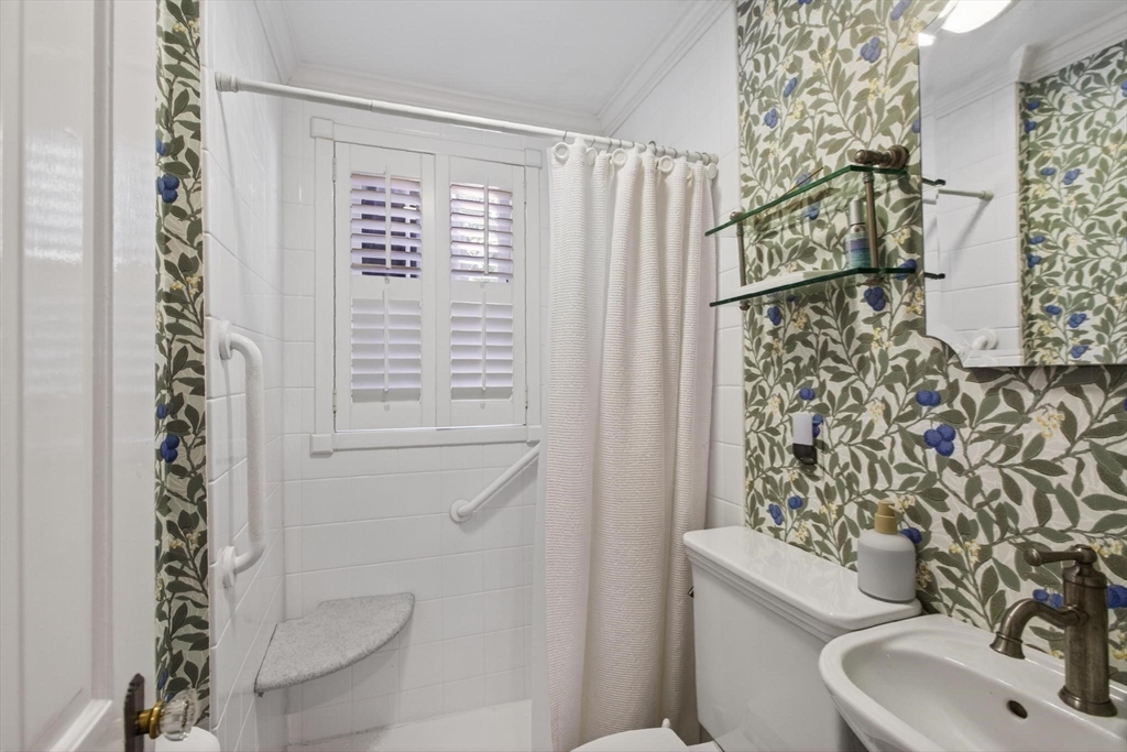 152 Beverly Rd, Brookline, MA, 152 Beverly Rd, Brookline, MA Photo #18