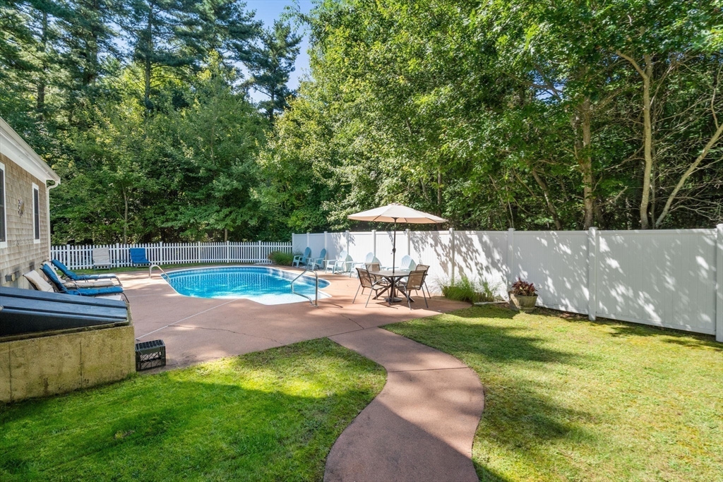 118 Paradise Ln