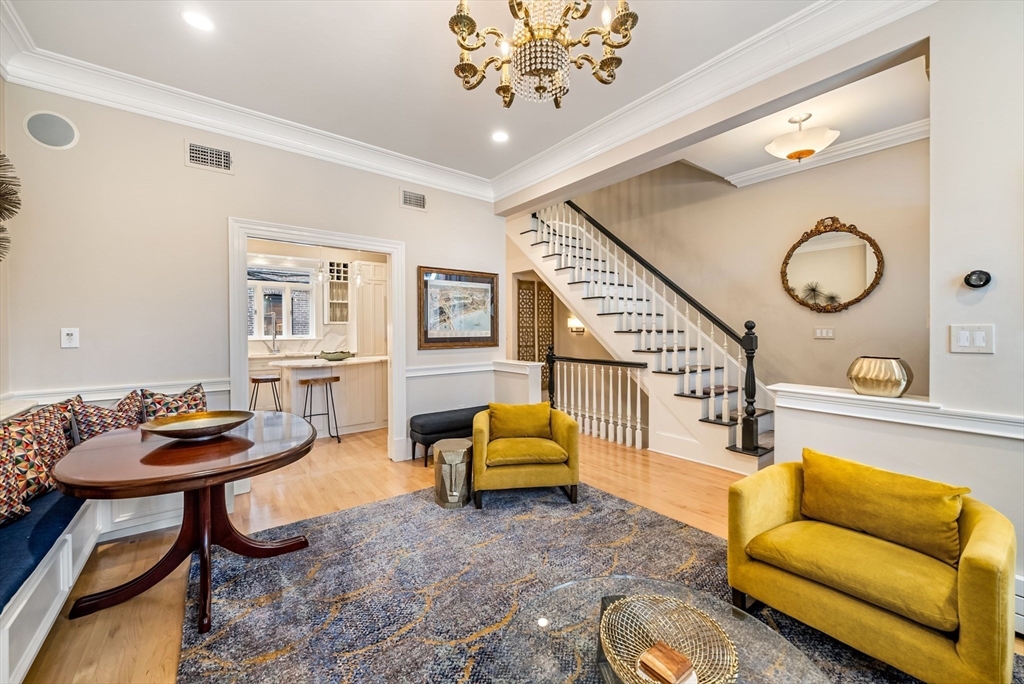 42 Bradford St