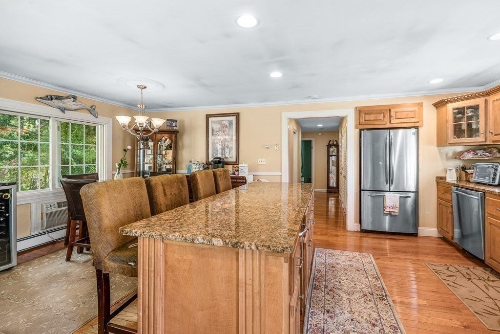 359 Linebrook Rd, Ipswich, MA Photo #9