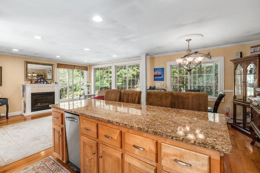359 Linebrook Rd, Ipswich, MA Photo #10