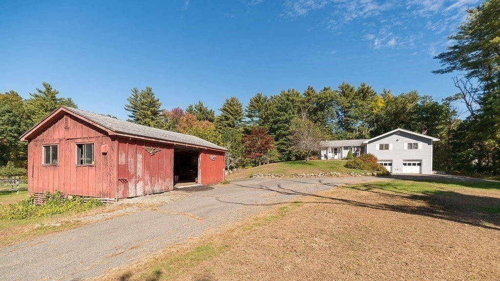 359 Linebrook Rd, Ipswich, MA Photo #2