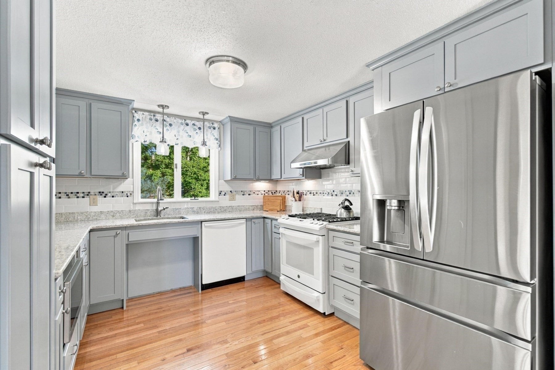 402 Prince Hinckley Rd, Barnstable, MA, 402 Prince Hinckley Rd, Barnstable, MA Photo #10