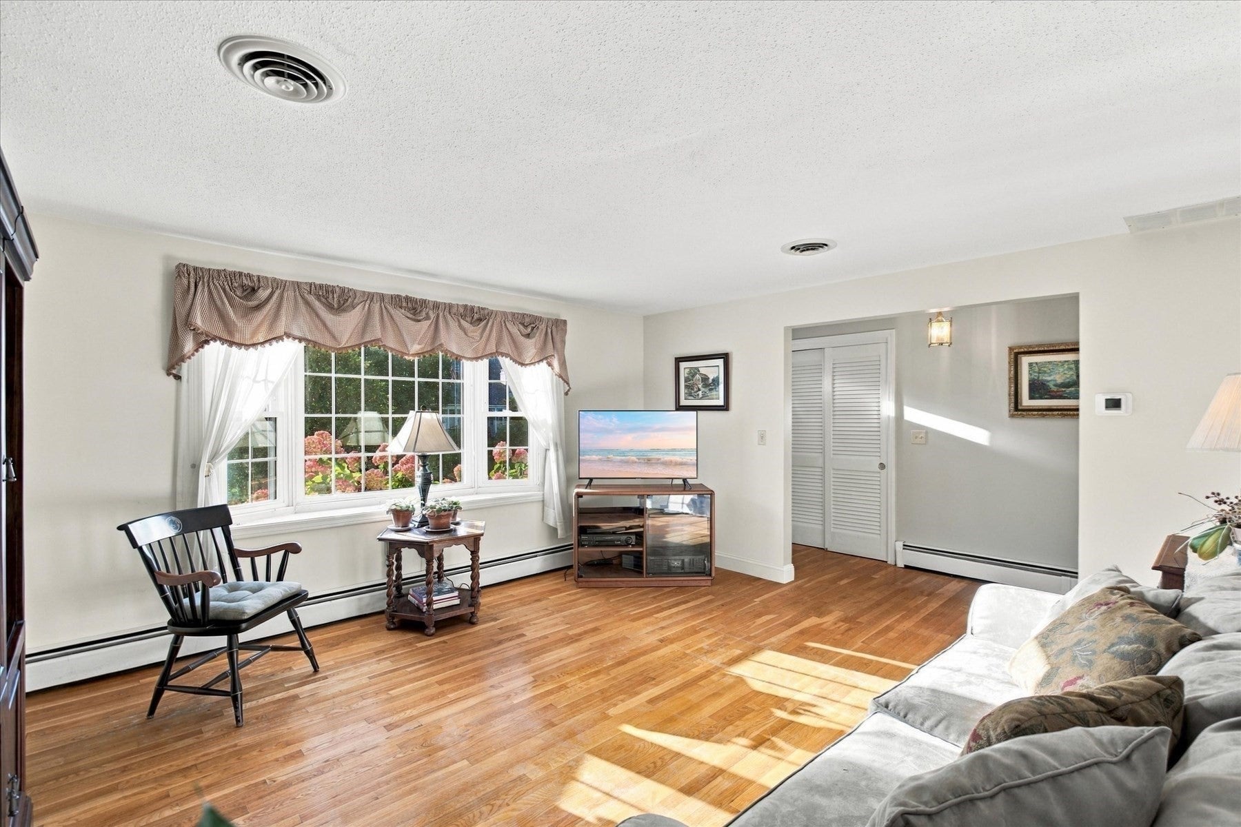 402 Prince Hinckley Rd, Barnstable, MA, 402 Prince Hinckley Rd, Barnstable, MA Photo #8