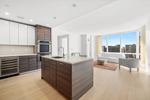 1 Franklin St 2412 Boston MA 02110
