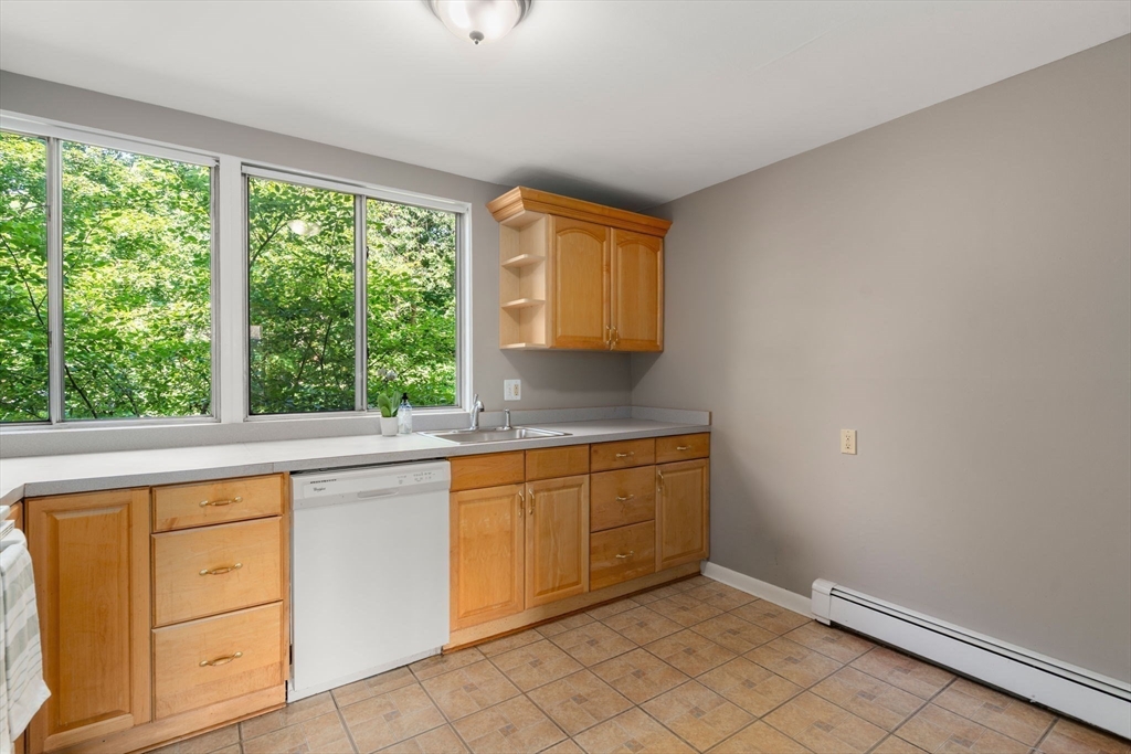 7 Longwood Drive 207