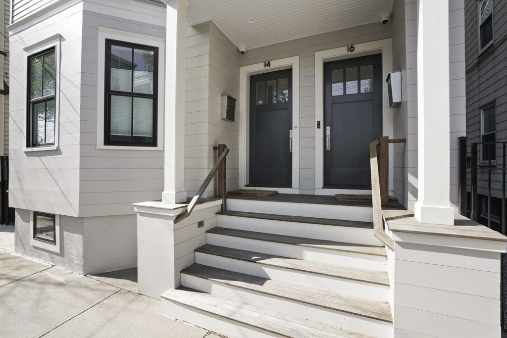 14 Hardwick St #1, Cambridge, MA, 14 Hardwick St #1, Cambridge, MA Photo #1