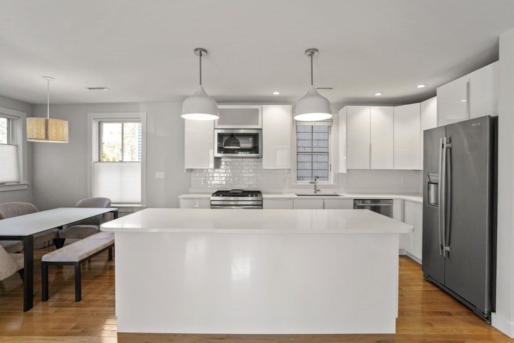 14 Hardwick St #1, Cambridge, MA, 14 Hardwick St #1, Cambridge, MA Photo #5