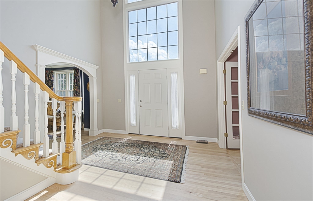 9 Fieldstone Dr