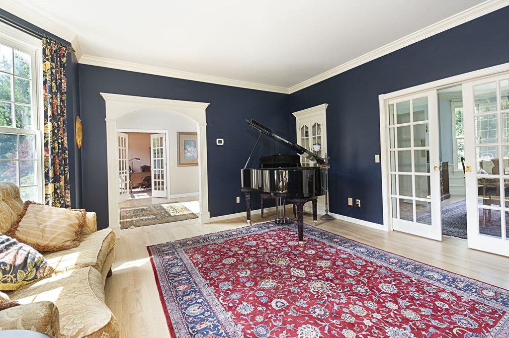 9 Fieldstone Dr