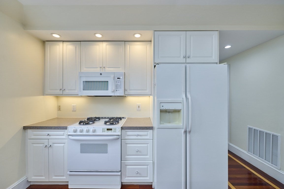 103 Grant St #1, Somerville, MA, 103 Grant St #1, Somerville, MA Photo #5