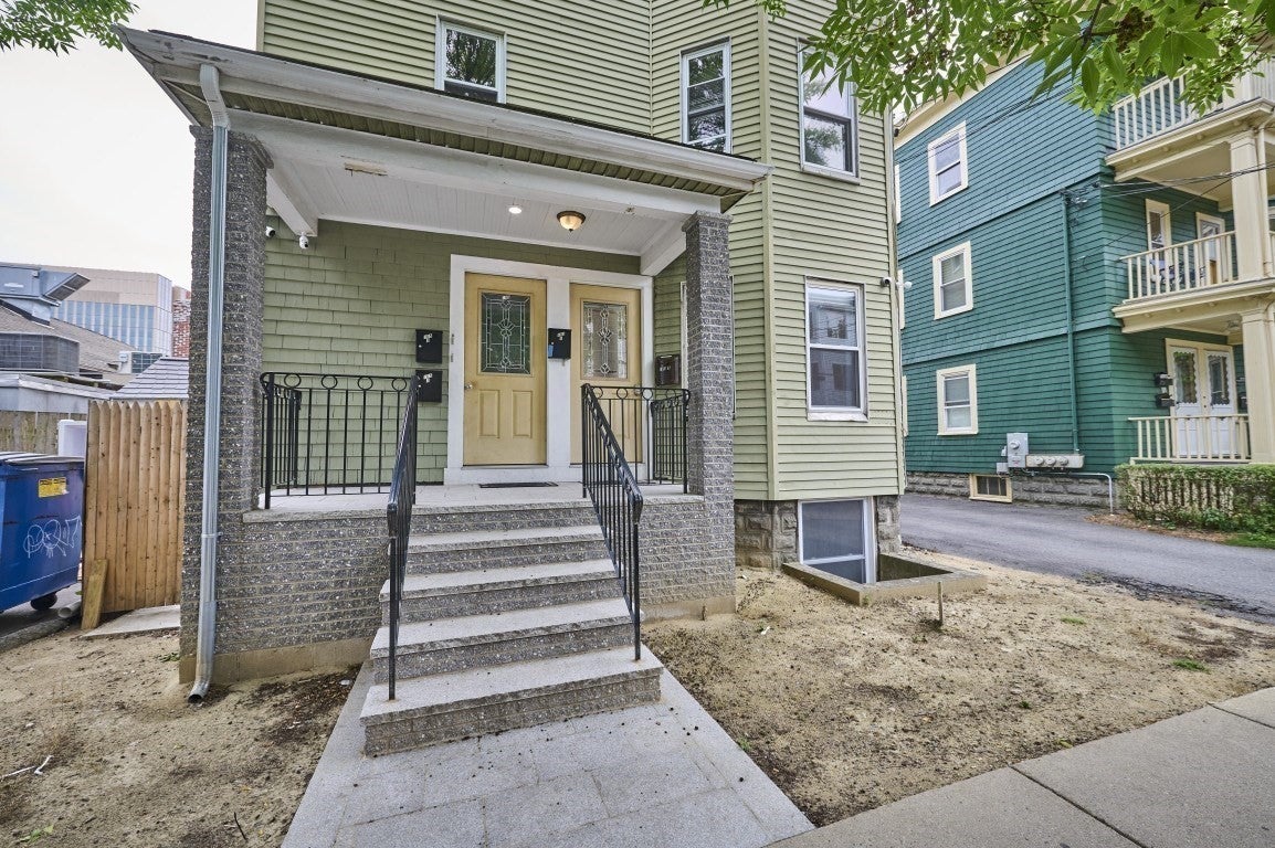 103 Grant St #1, Somerville, MA, 103 Grant St #1, Somerville, MA Photo #2