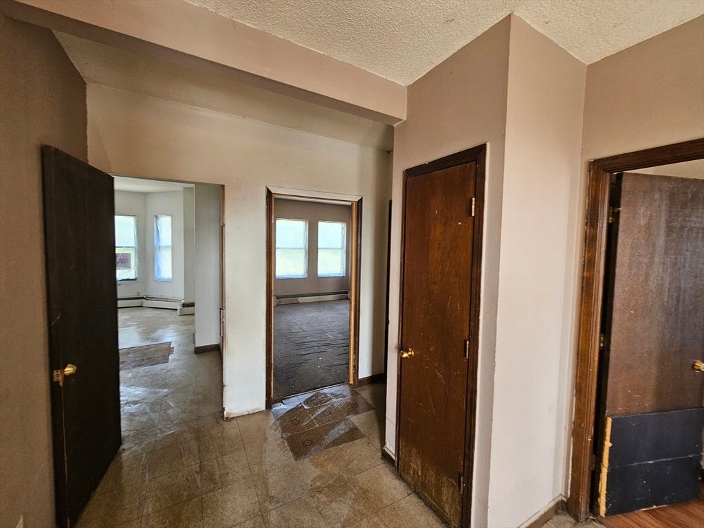 344 Maple St #344, Holyoke, MA, 344 Maple St #344, Holyoke, MA Photo #10