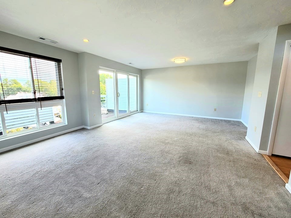 391 Hyde Park Ave 206