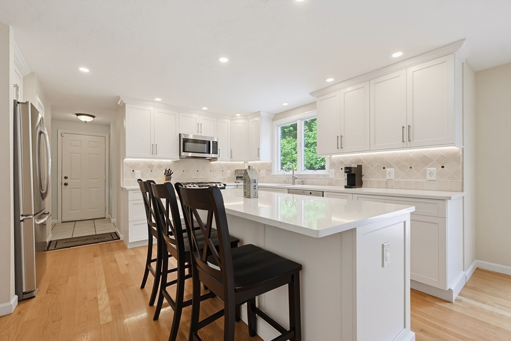 27 Heritage Avenue