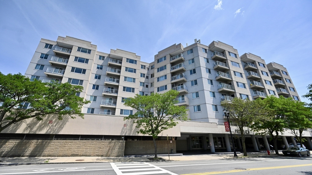 30 Chelsea St 804
