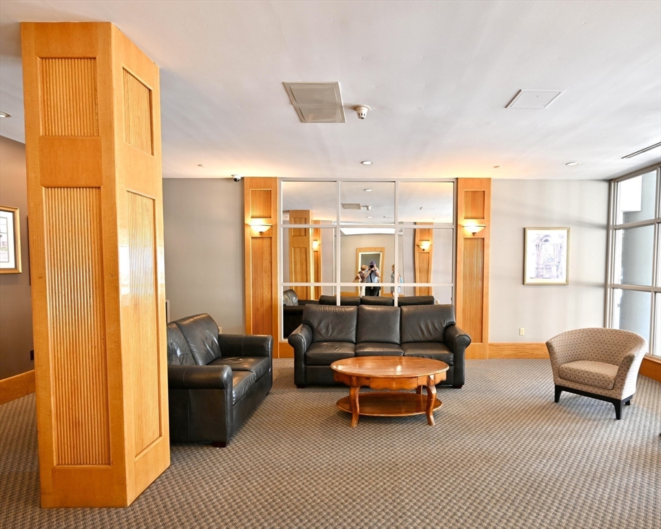 30 Chelsea St 804