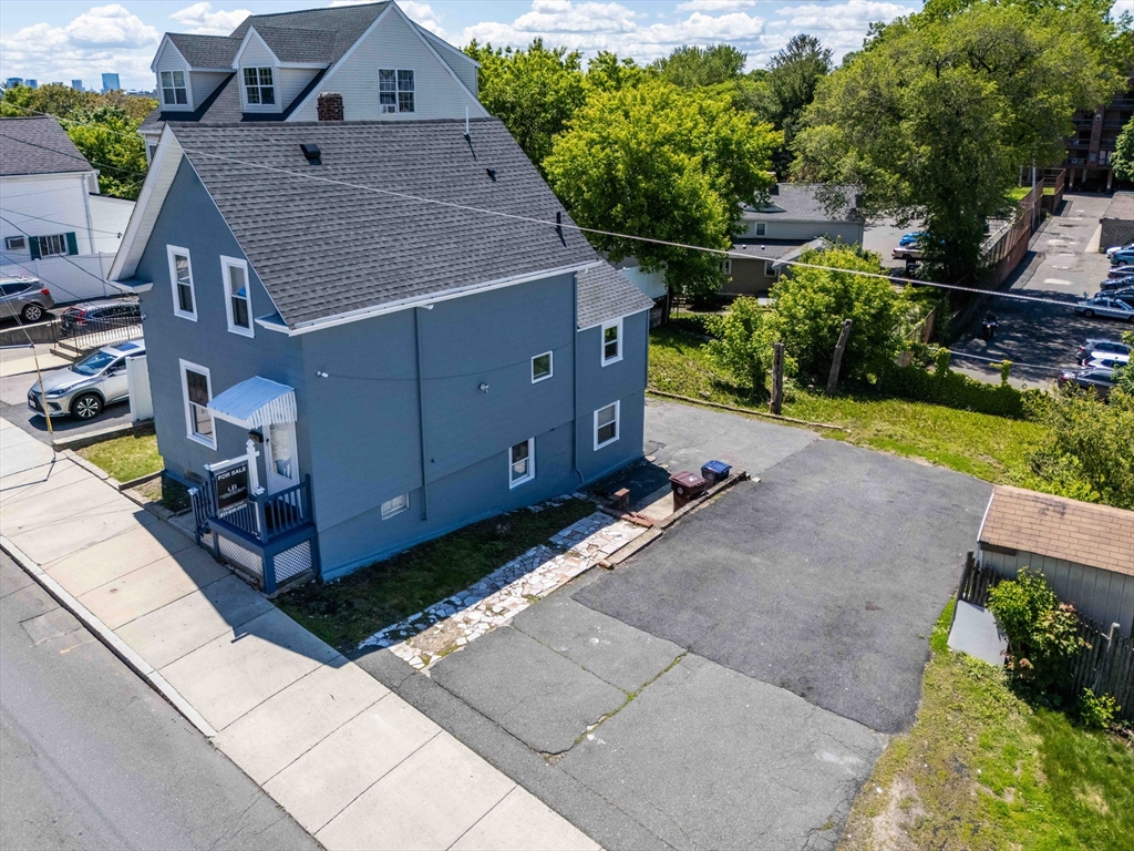 78 Woodlawn St.