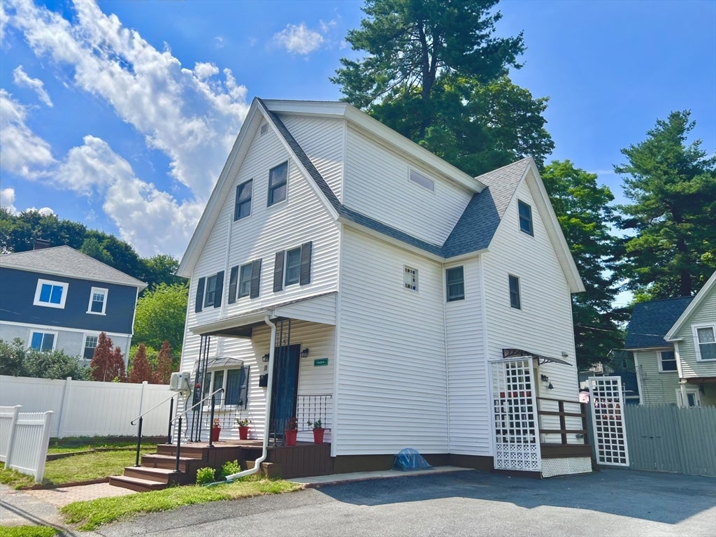 11 Amherst St