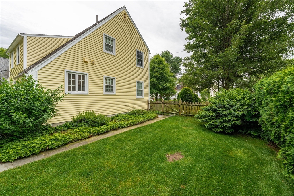 31 Glenwood Cir