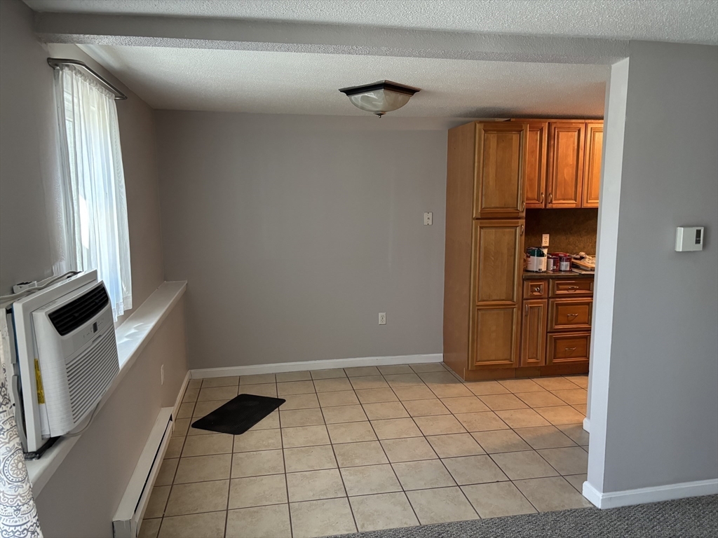 96 Main St 4