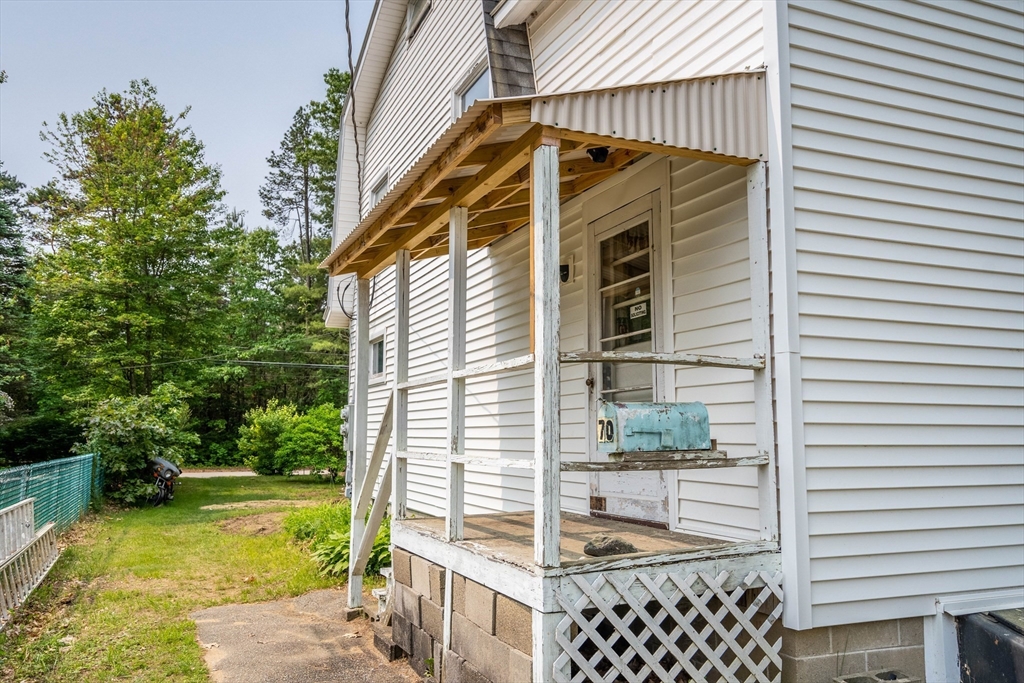 70 Quaboag St