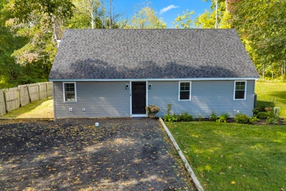 312 Pleasant St Leicester MA 01524