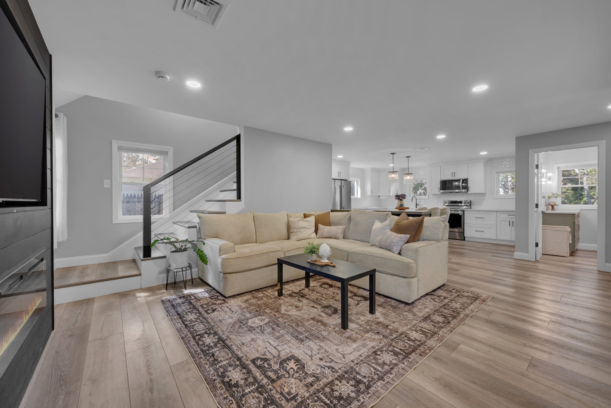 312 Pleasant St, Leicester, MA, 312 Pleasant St, Leicester, MA Photo #3