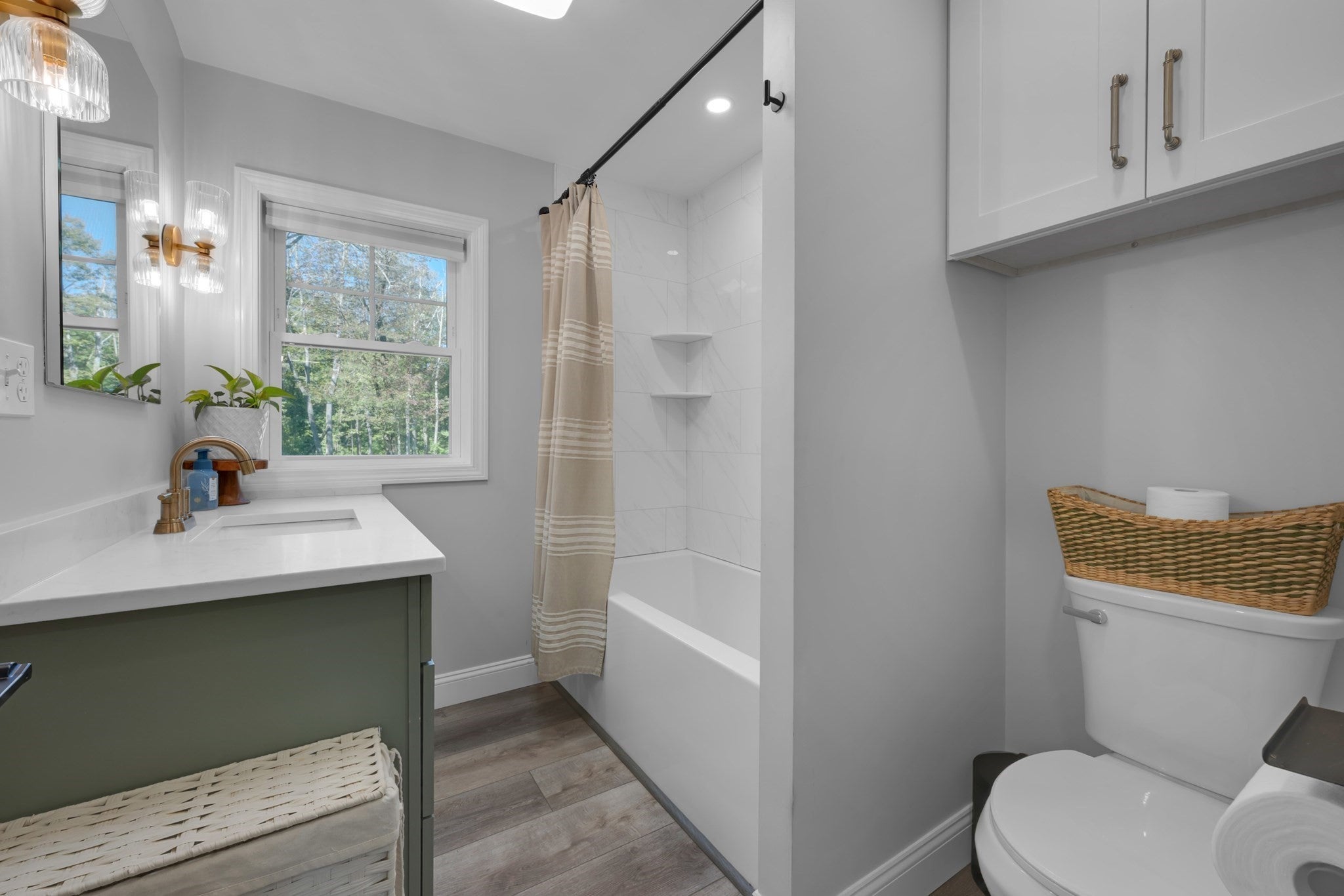 312 Pleasant St, Leicester, MA, 312 Pleasant St, Leicester, MA Photo #10