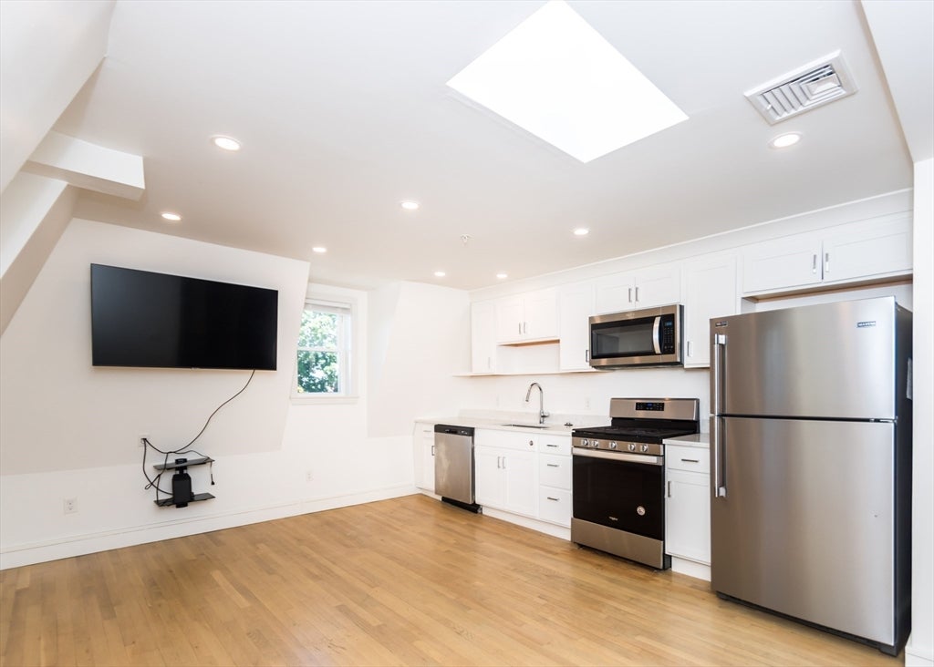 92 Brown Street 5