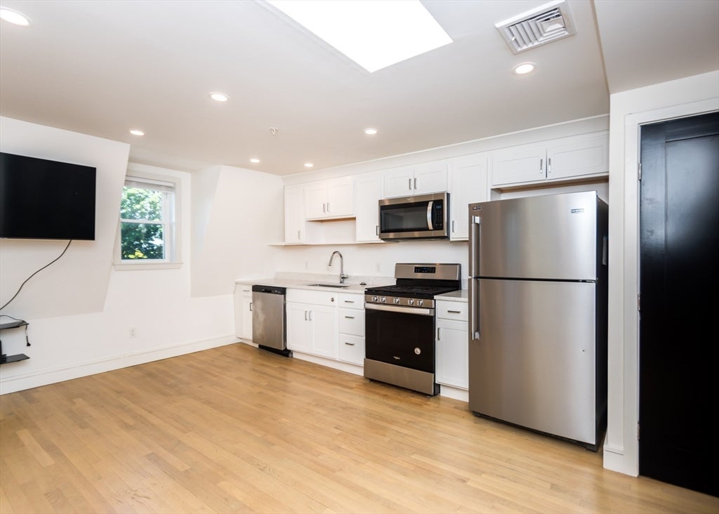 92 Brown Street 5