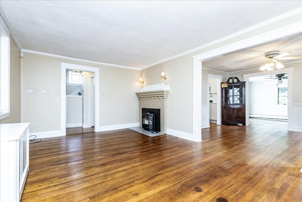 619 Fellsway W