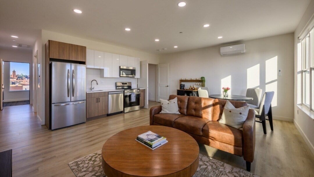319 Broadway #302, Everett, MA, 319 Broadway #302, Everett, MA Photo #4