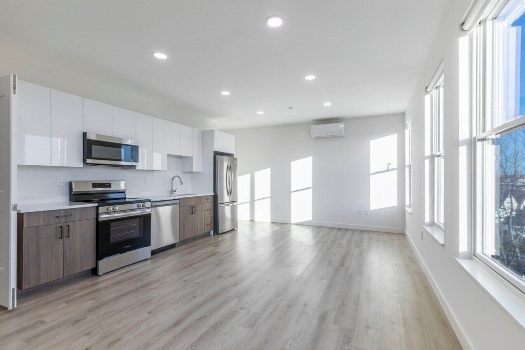 319 Broadway #302, Everett, MA, 319 Broadway #302, Everett, MA Photo #6