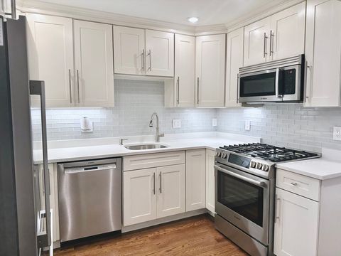 19 Chelsea St 1 Boston MA 02128