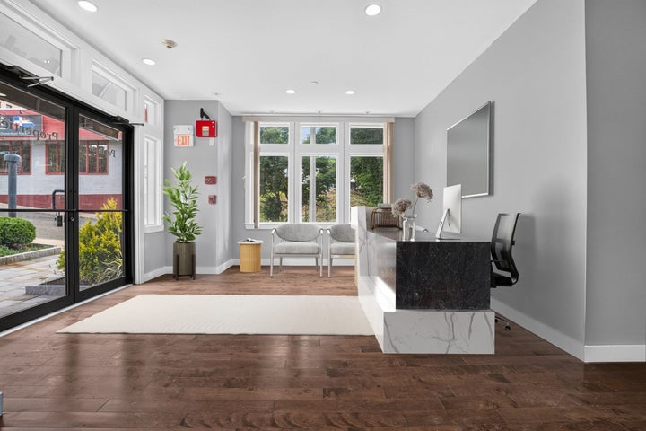 Photo 1 of 16 — 370 Beech St C, Boston, MA 02131