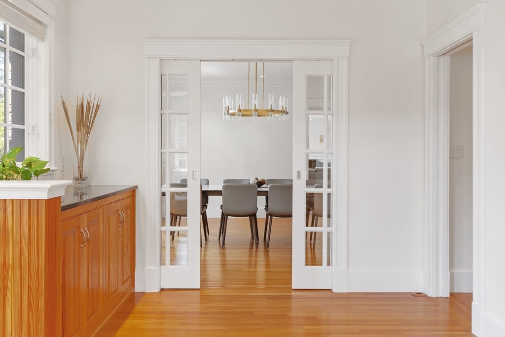 Newton, Massachusetts 02458, United States, 5 Bedrooms Bedrooms, ,6 BathroomsBathrooms,Residential,Active,167003