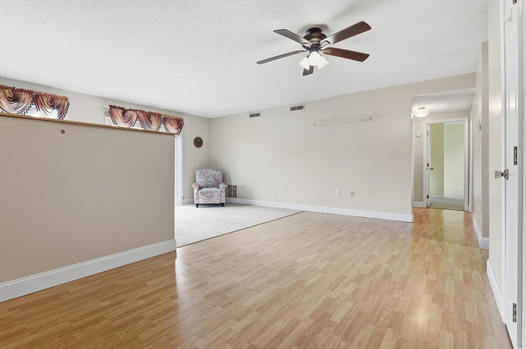 100 Merrimack Avenue #117, Dracut, MA, 100 Merrimack Avenue #117, Dracut, MA Photo #4