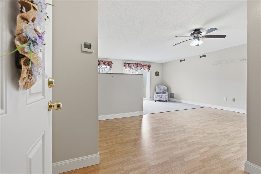 100 Merrimack Avenue #117, Dracut, MA, 100 Merrimack Avenue #117, Dracut, MA Photo #3