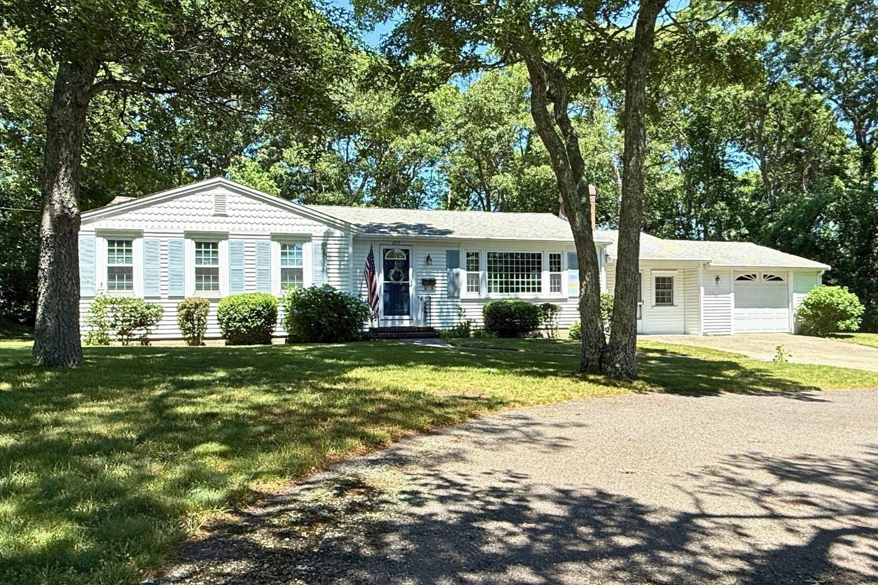 205 Highbank Rd