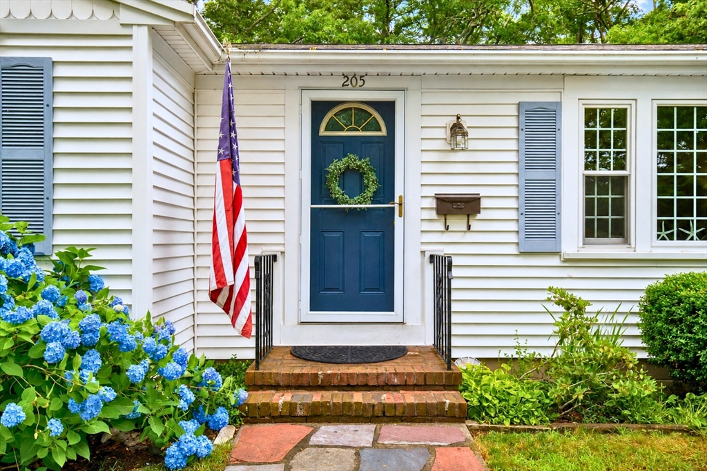 205 Highbank Rd