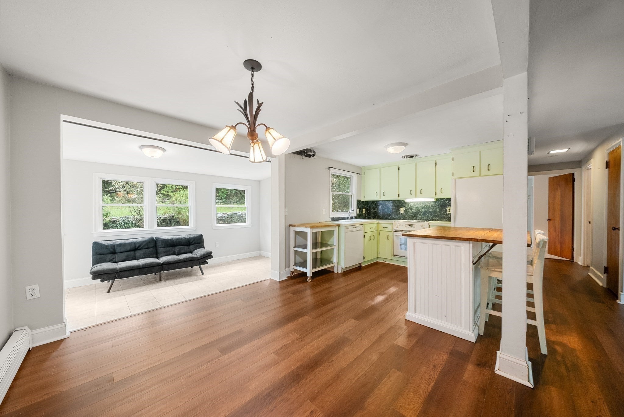 208 Mount Vernon Rd E