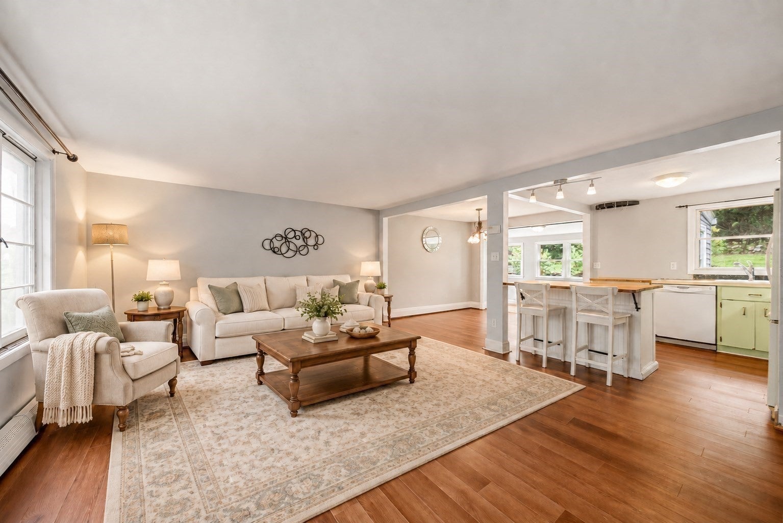 208 Mount Vernon Rd E
