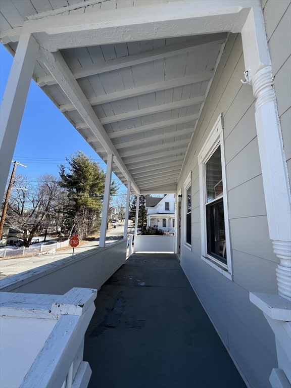 28 Maple St