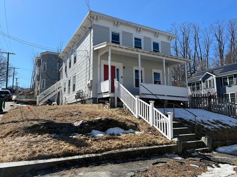 28 Maple St Fitchburg MA 01420
